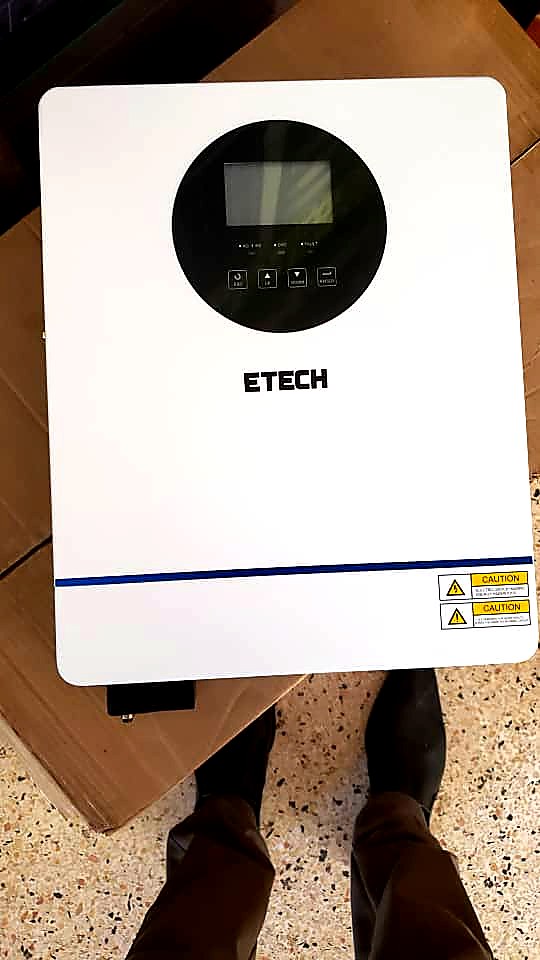 Pure Sine Wave Inverter / Charger view 3